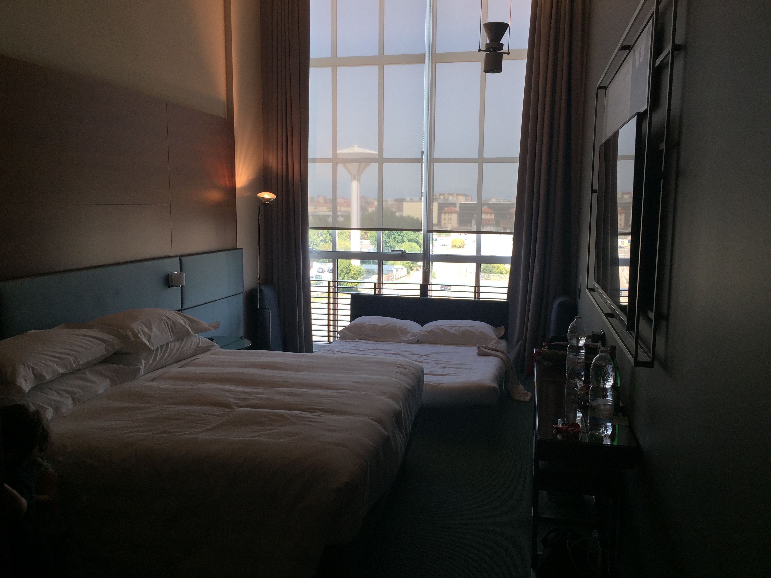 View of bedroom - DoubleTree Turin Lingotto